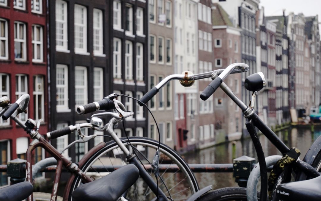 How to cycle the Dutch media landscape